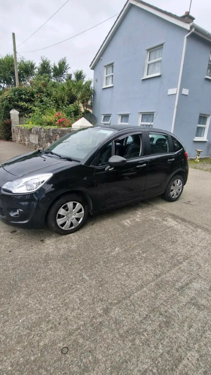 Car - Image 2