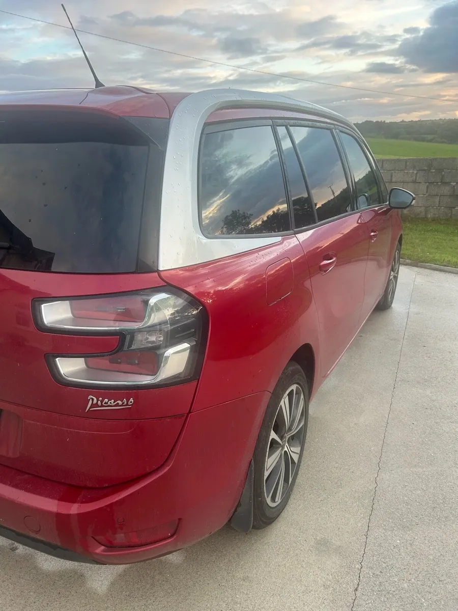 Car - Image 2