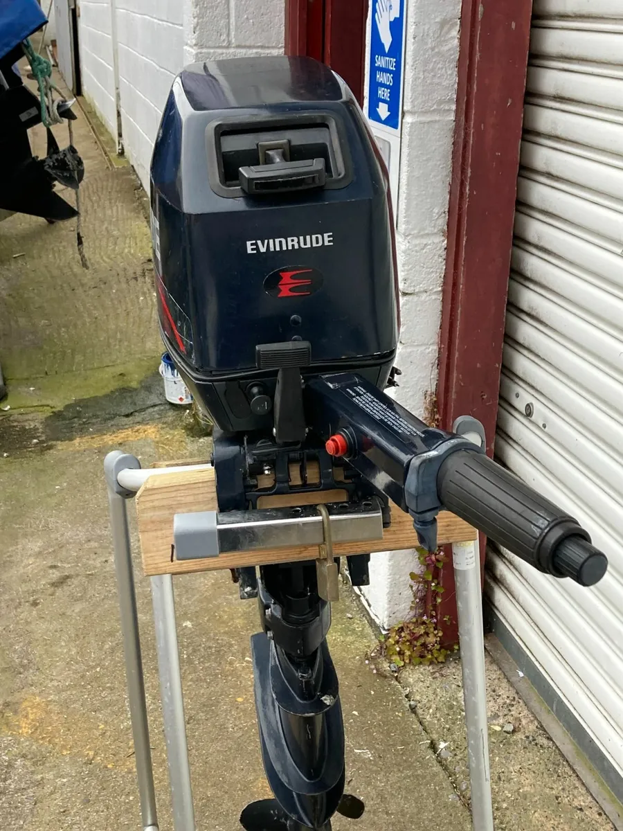 Boat Outboard engine - Image 1