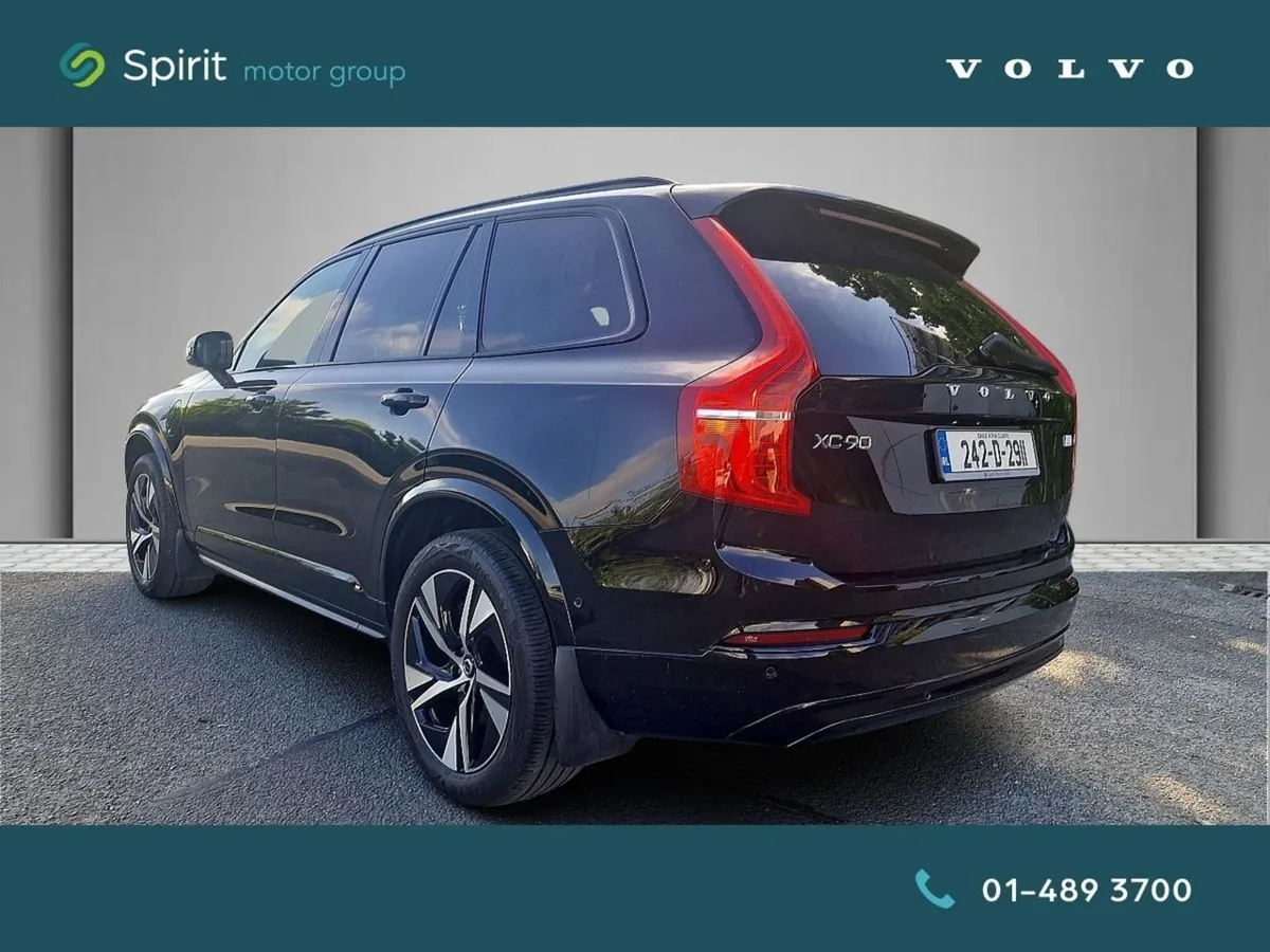Volvo XC90 T8  plug In Hybrid  Plus (dark Theme) - Image 3