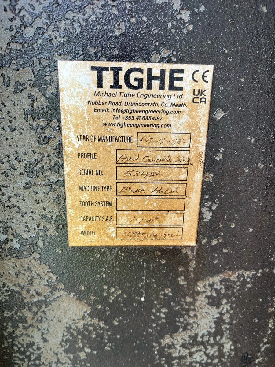 Concrete skip - Image 3