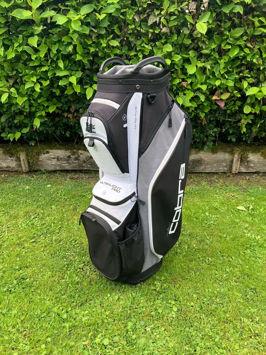 Cobra ultralight cart bag-excellent condition - Image 1