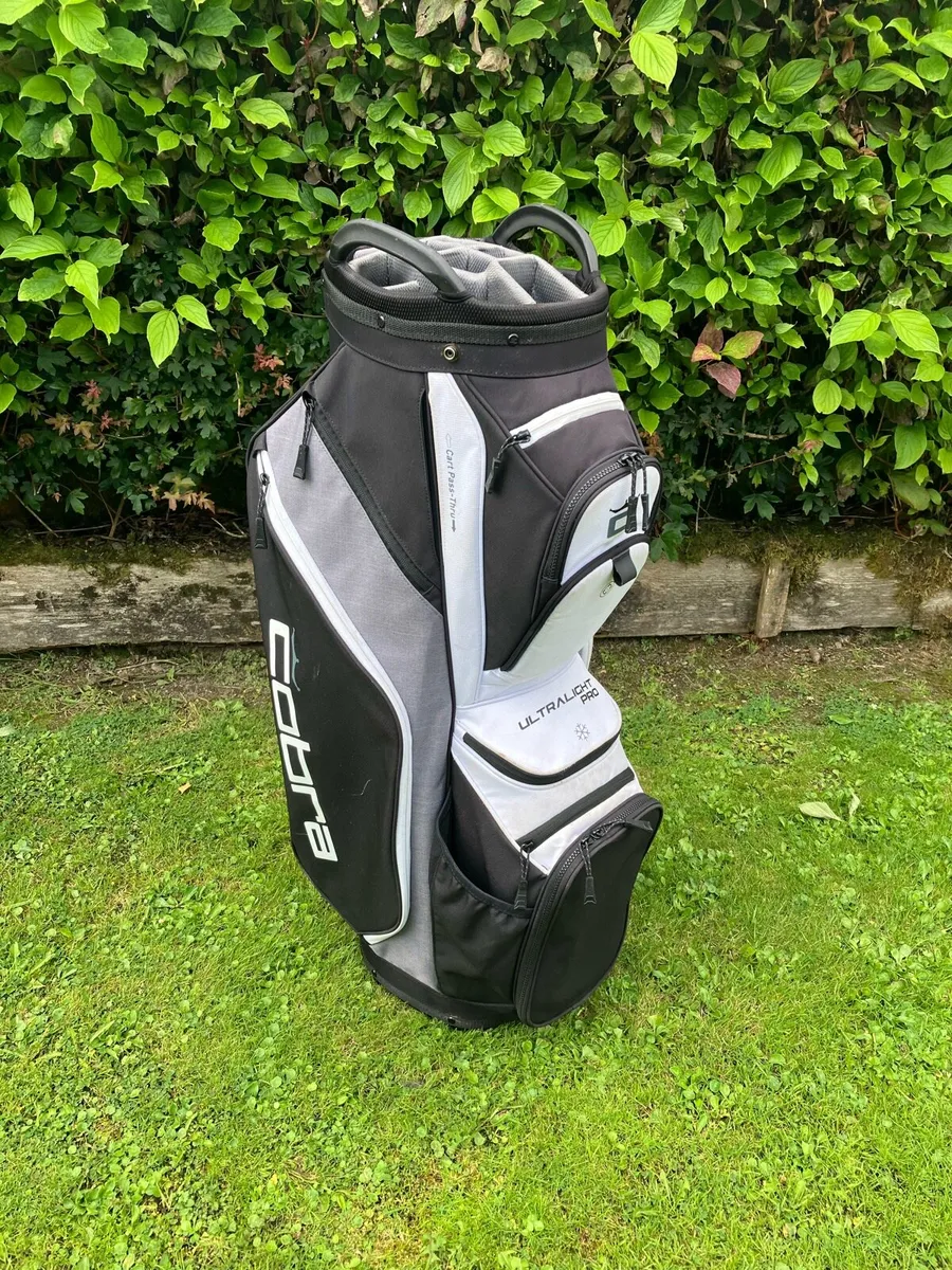 Cobra ultralight cart bag-excellent condition - Image 2