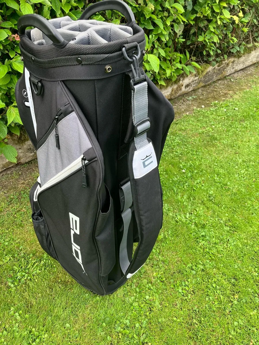 Cobra ultralight cart bag-excellent condition - Image 3