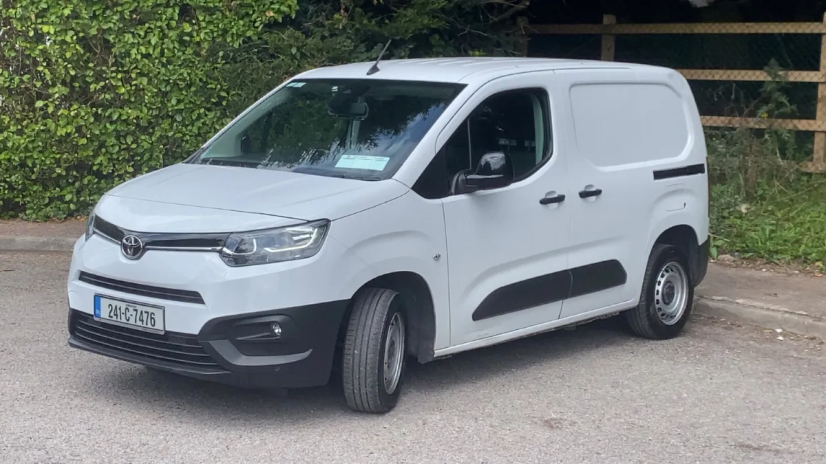 2024 TOYOTA PROACE 1.5L 84K NEW CVRT - Image 3