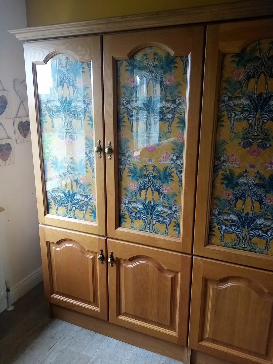 Large cabinet unit - Image 2