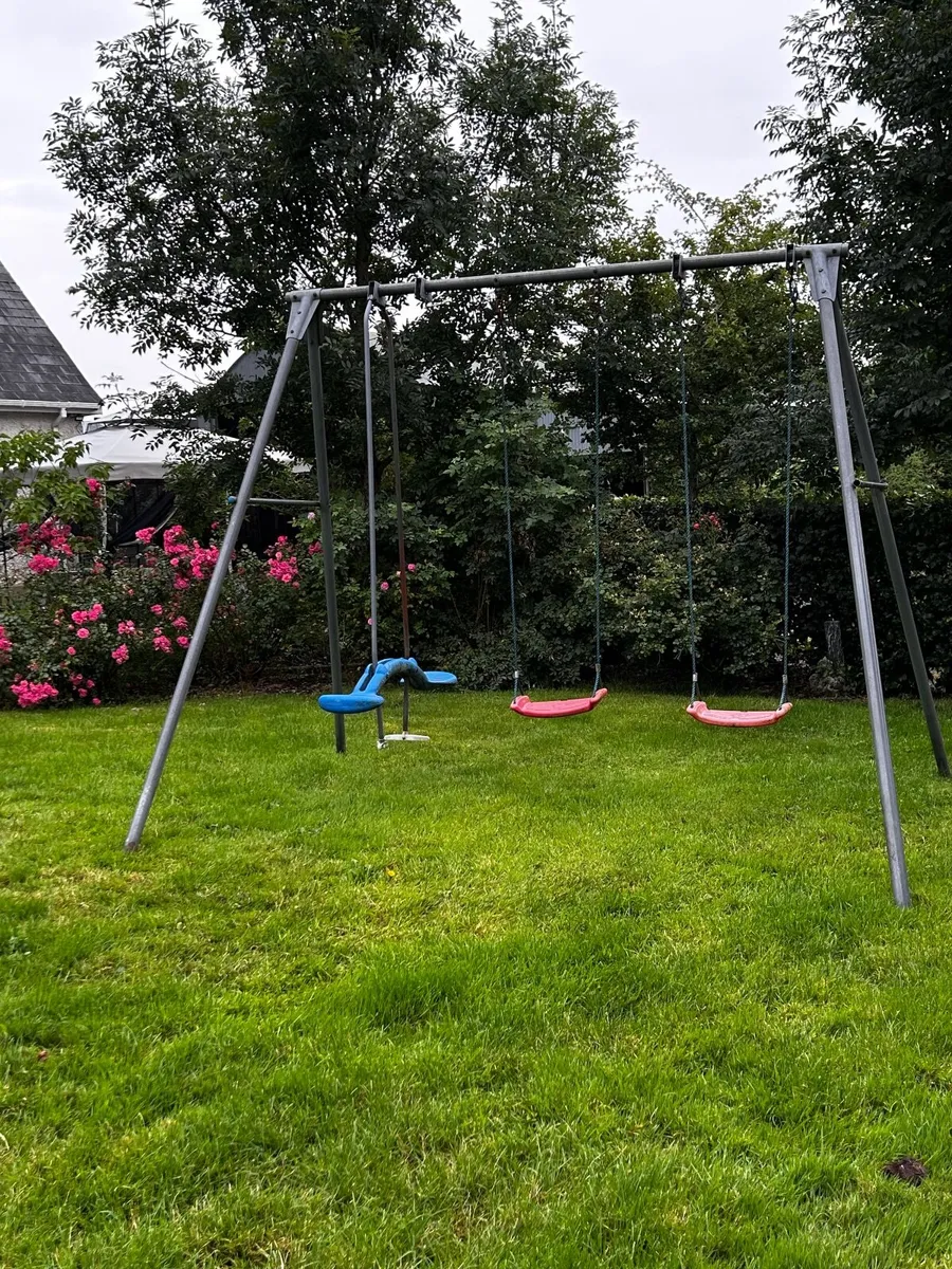 Children’s swing - Image 1