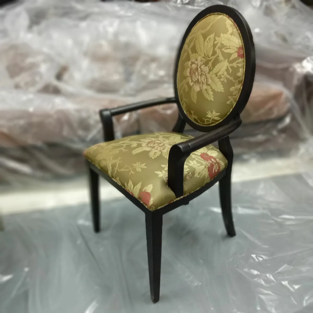 Armchair Wenge w/hand embroided lime fabric - Image 2