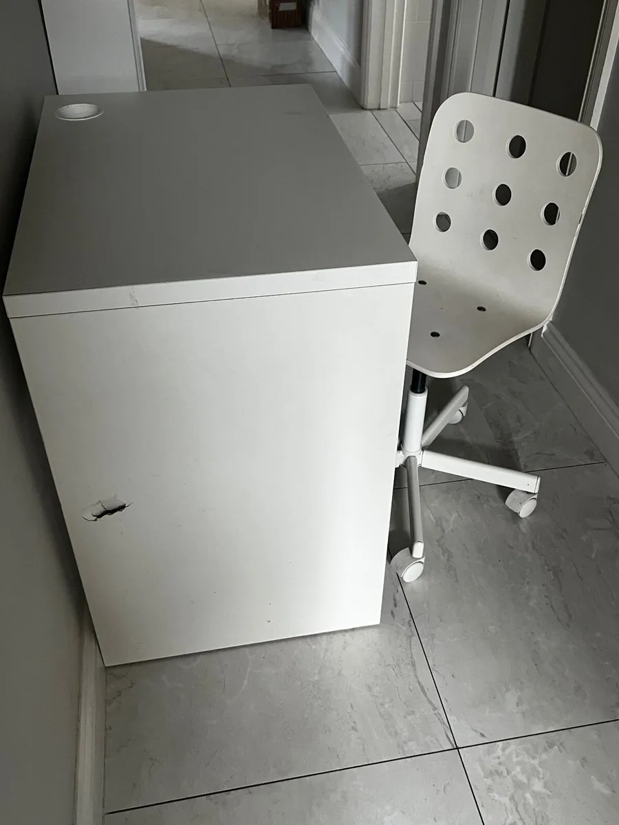 Kids Study desk with Chair. - Image 3