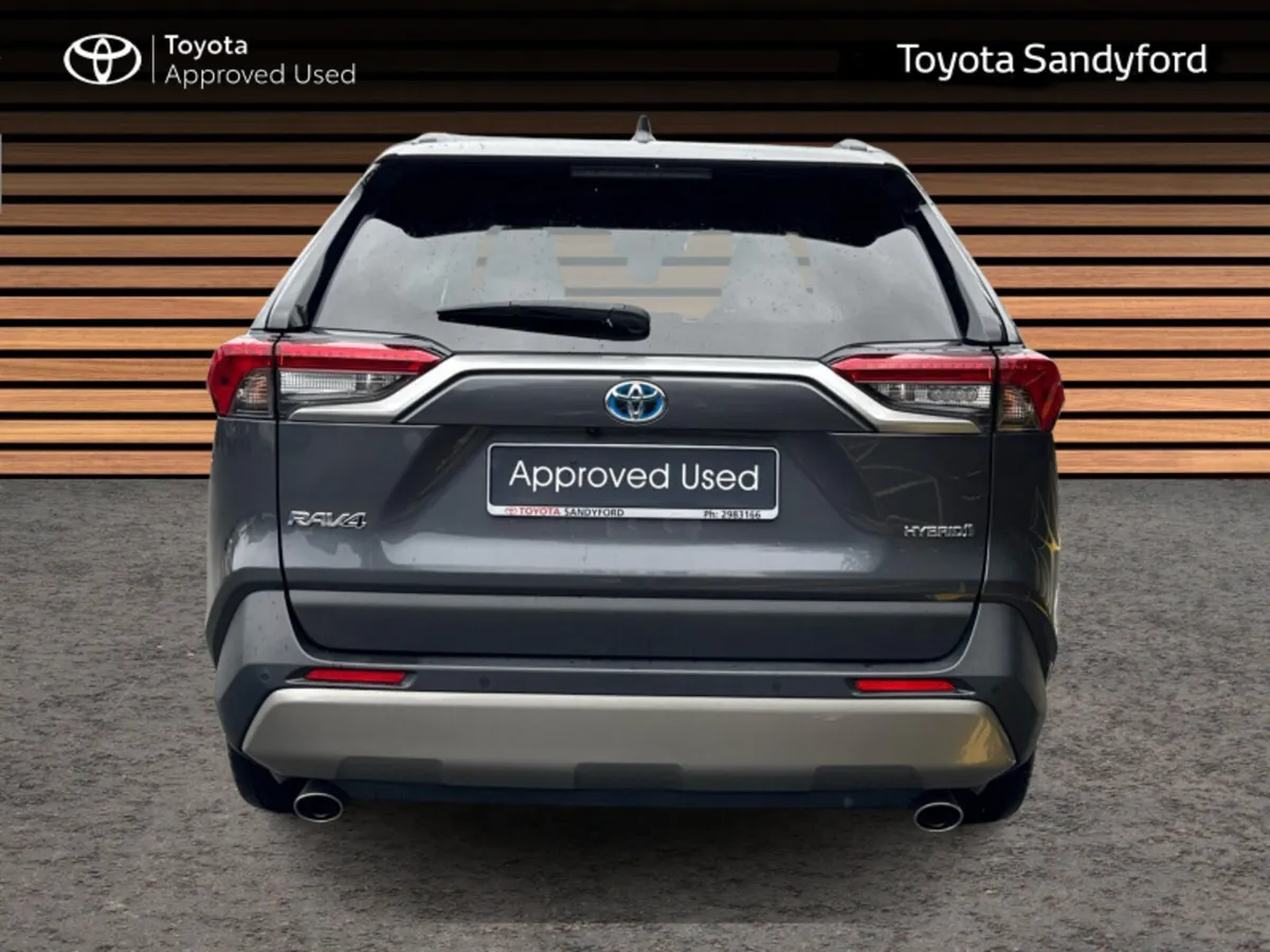 Toyota RAV4 HYBRID SOL AUTO // LEATHER HEATED SEAT - Image 4