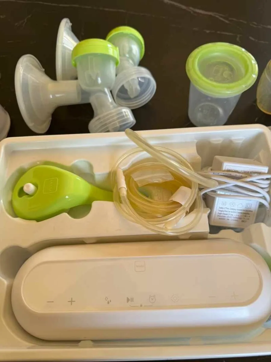 MAM double electric breast pump (negotiable) - Image 2