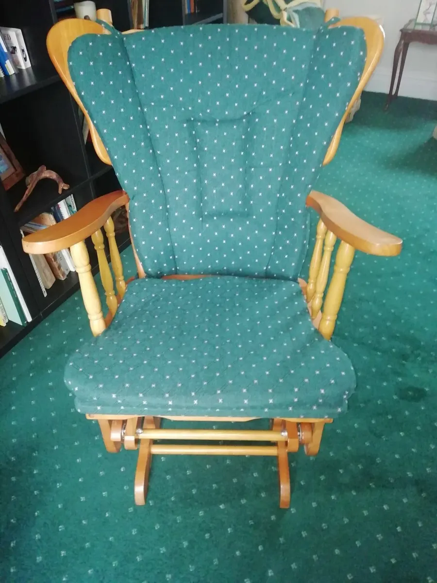 Rocking chair and matching stool - Image 1