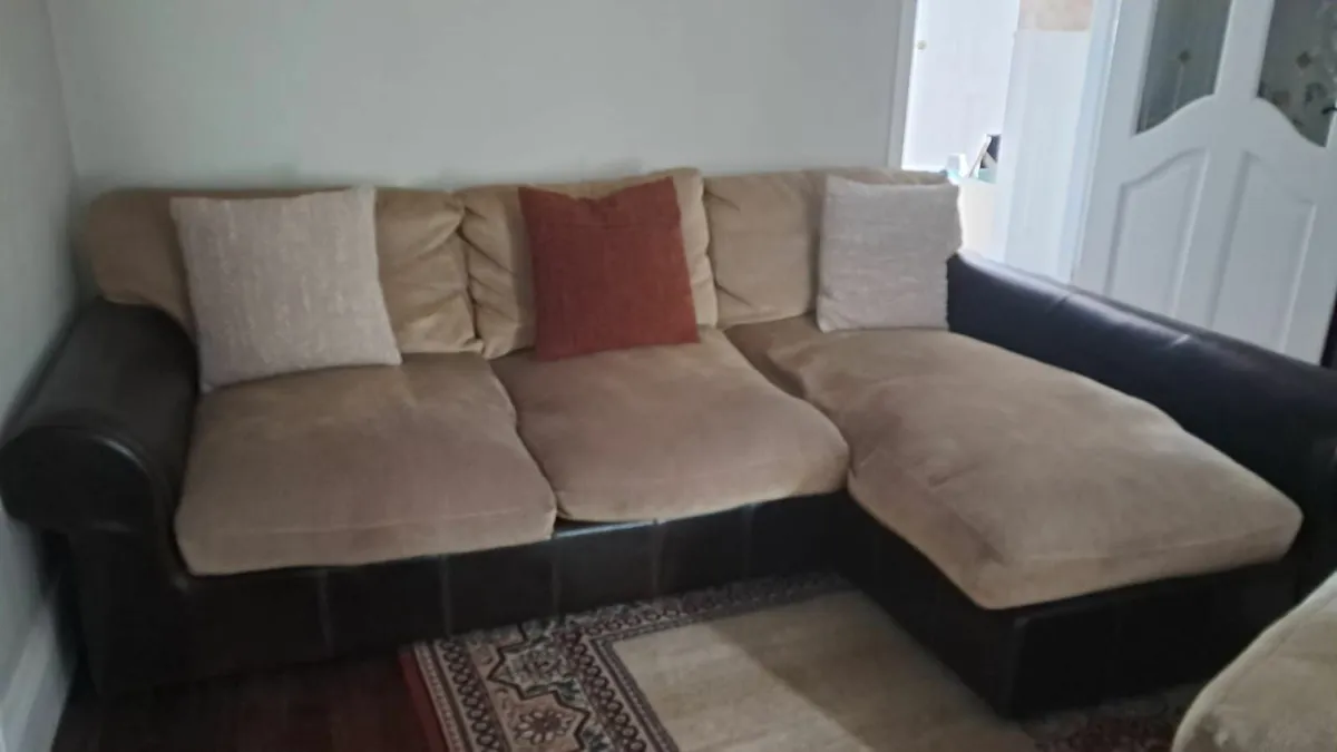 L shaped couch and foot stool - Image 4