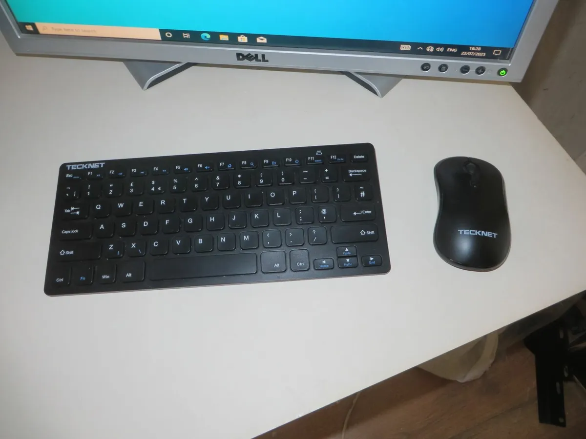 Desktop Computer & HP Printer - Image 4