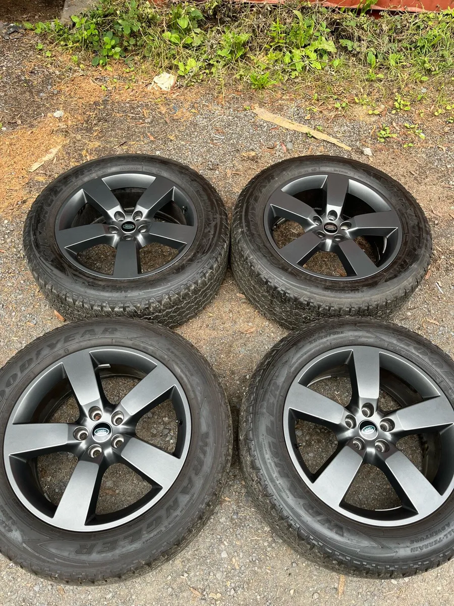 20’ Genuine Land Rover 5x120 alloy wheels - Image 1