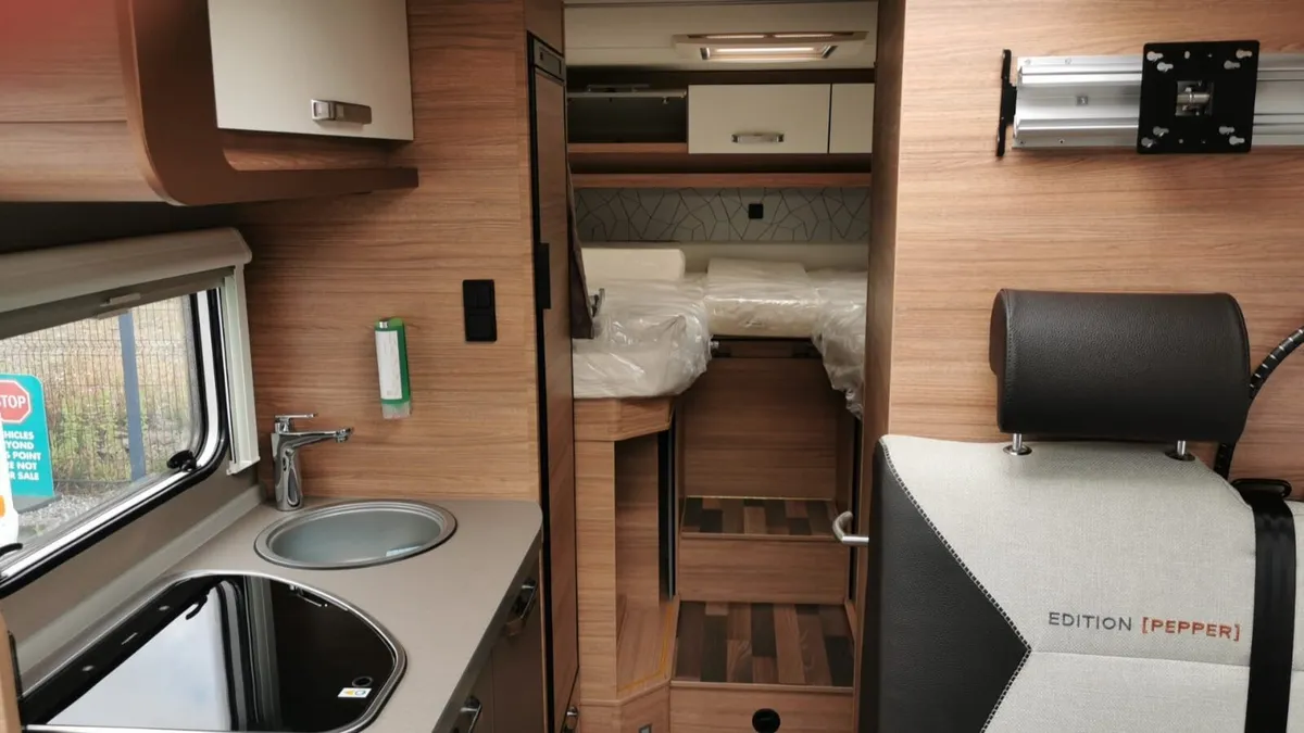 Motorhomes - Image 3
