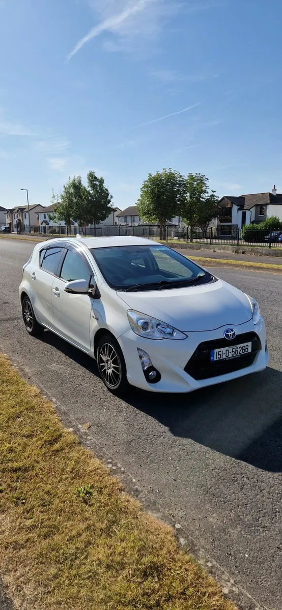 Toyota Aqua 2015 - Image 3