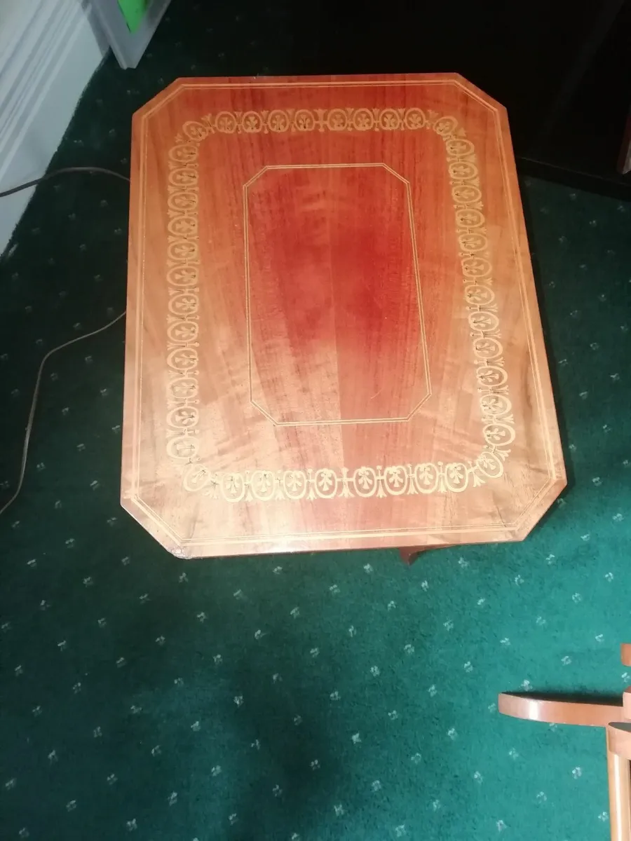 Occasional table - Image 1
