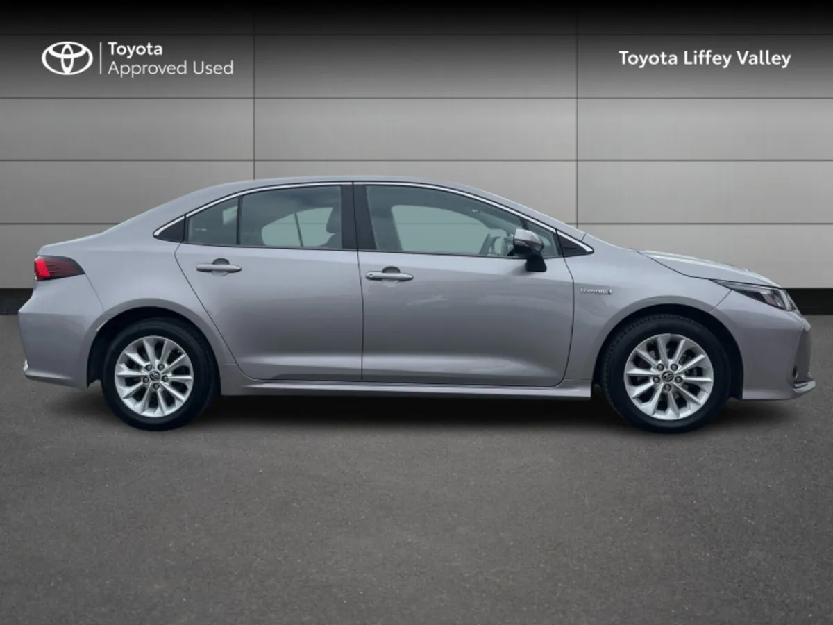 Toyota Corolla COROLLA HYBRID LUNA SAL - Image 3