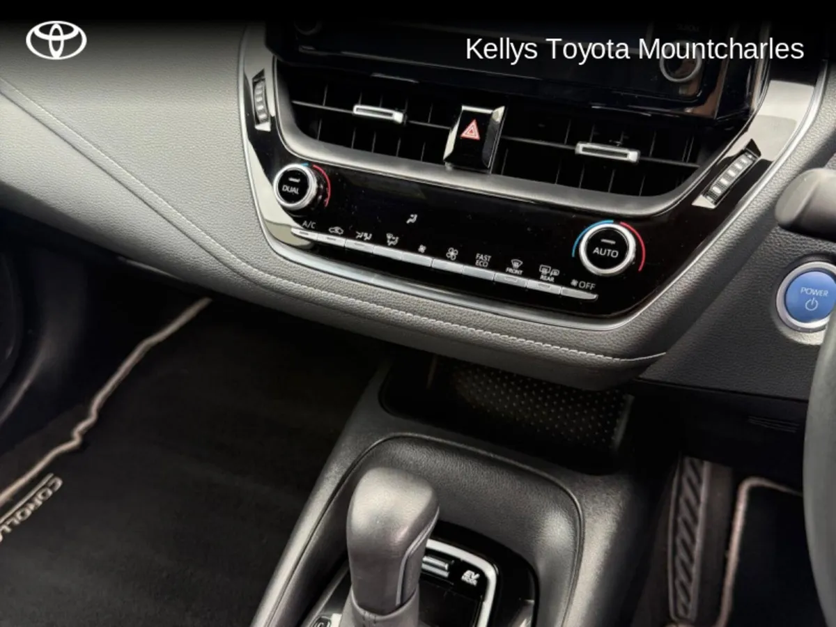 Toyota Corolla COROLLA HYBRID LUNA TS - Image 4