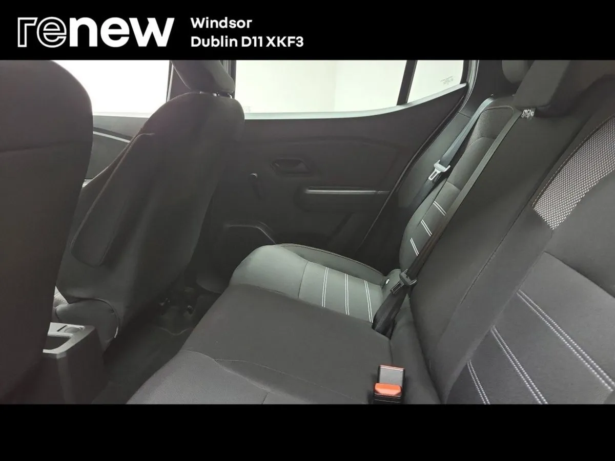 Dacia Sandero Stepway TCe 90 Stepway Essential  s - Image 4