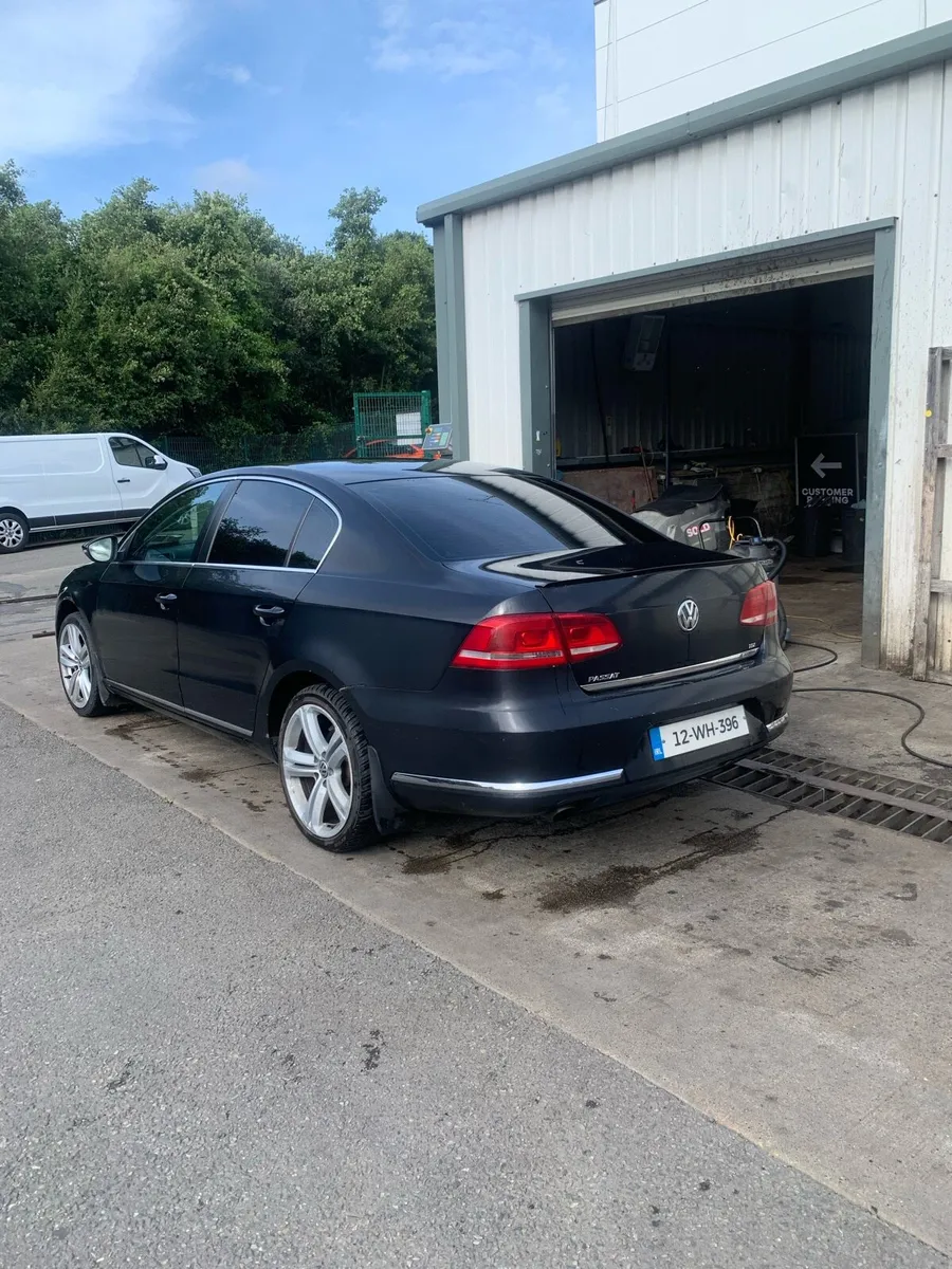 Volkswagen Passat - Image 3