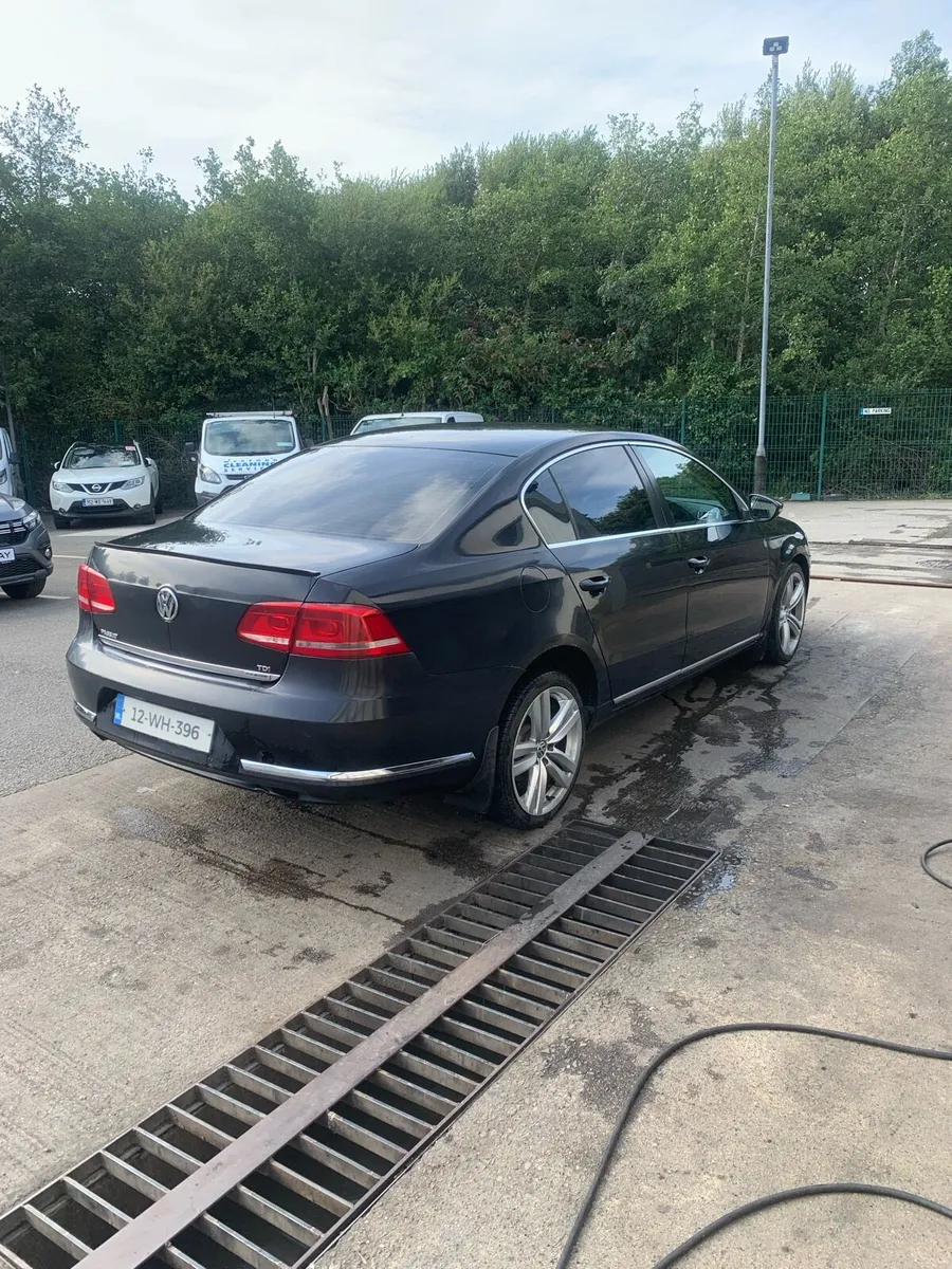 Volkswagen Passat - Image 4