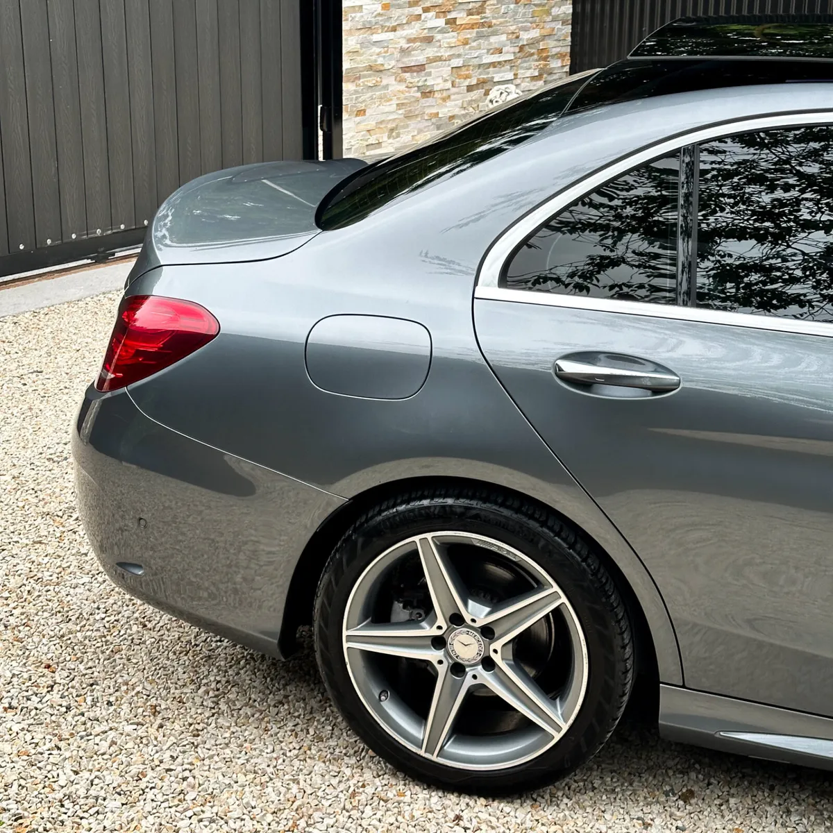 2017 (171) Mercedes-Benz C220 AMG PREMIUM - Image 4