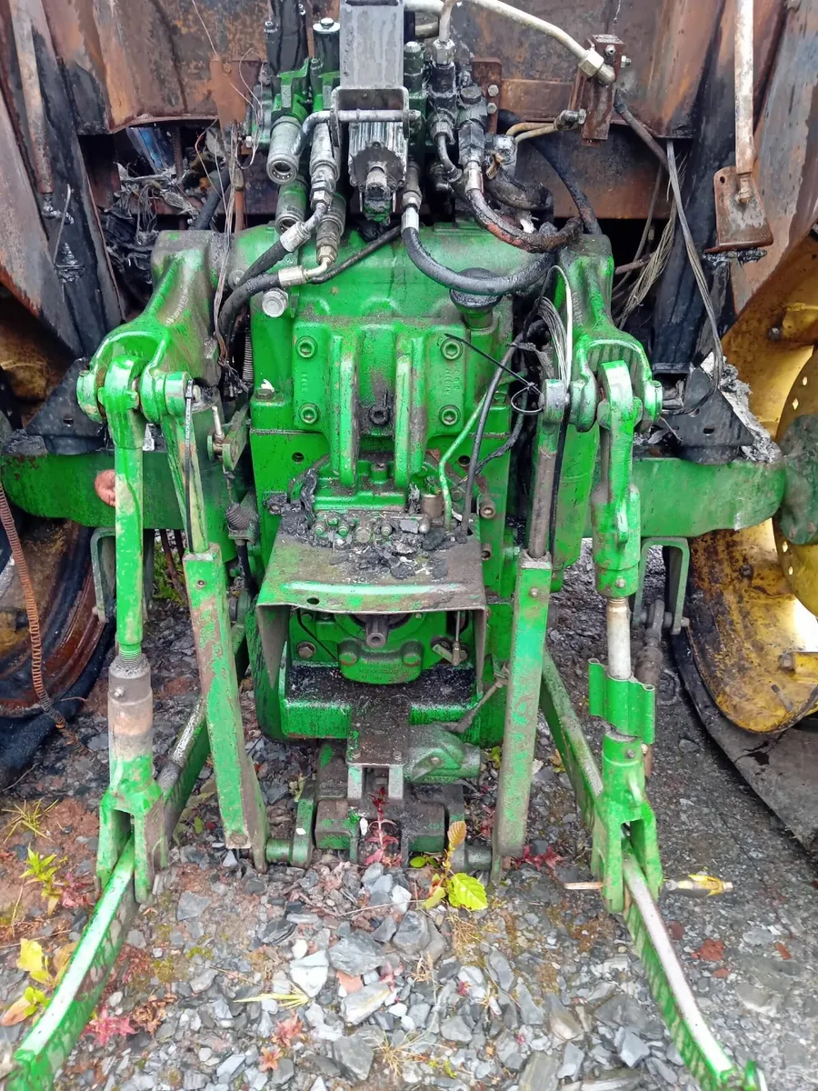 BREAKING JOHN DEERE 5820