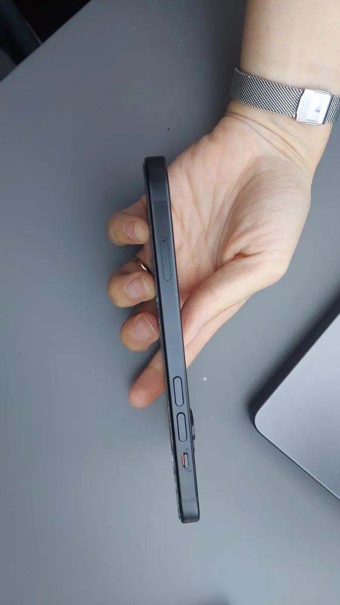 iPhone 15  - 256 gb - Image 3