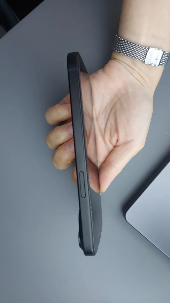 iPhone 15  - 256 gb - Image 4