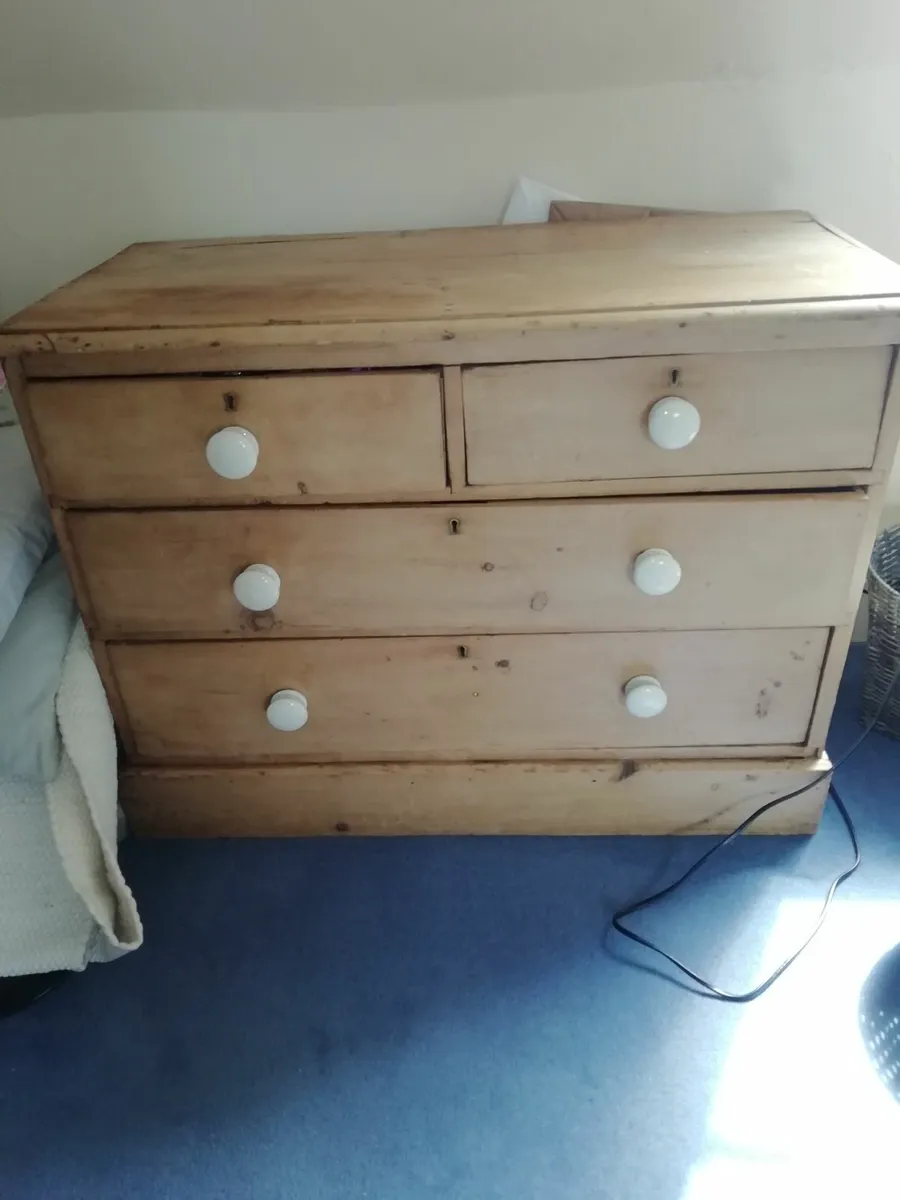 Chest of drawers - Image 2