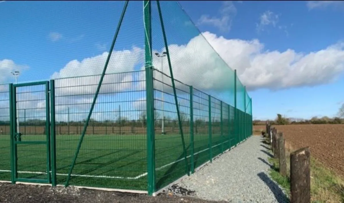 ‼️SALE ‼️Sports Fencing..NO VAT.. save 20% - Image 1