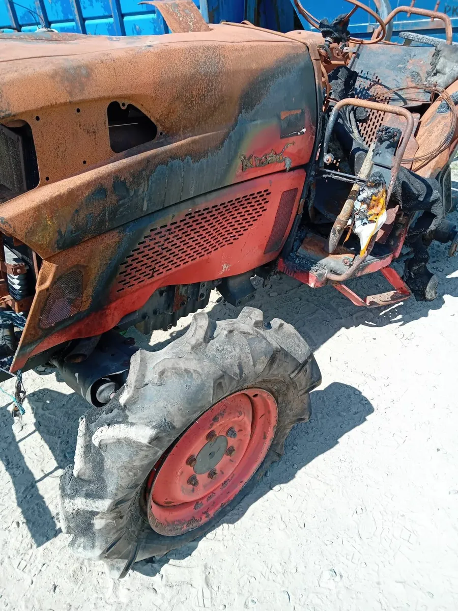 BREAKING KUBOTA L1421