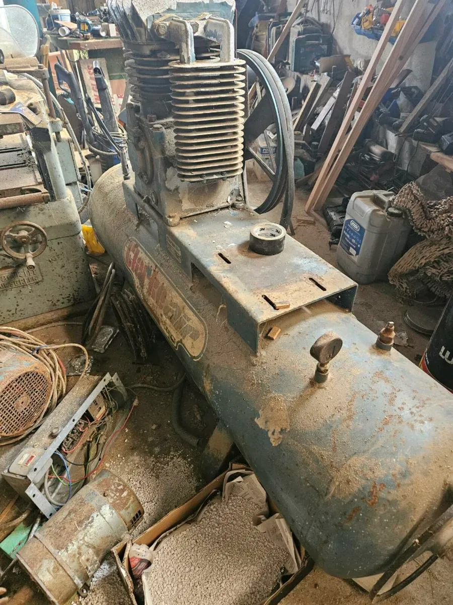 Air compressor - Image 3