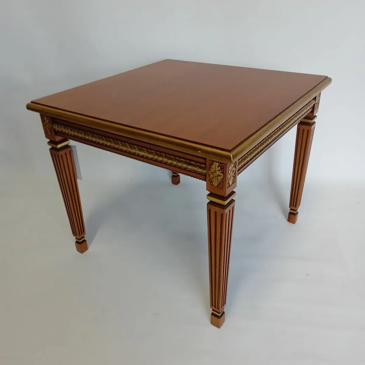 Square side table in cherry w/gold - Image 2