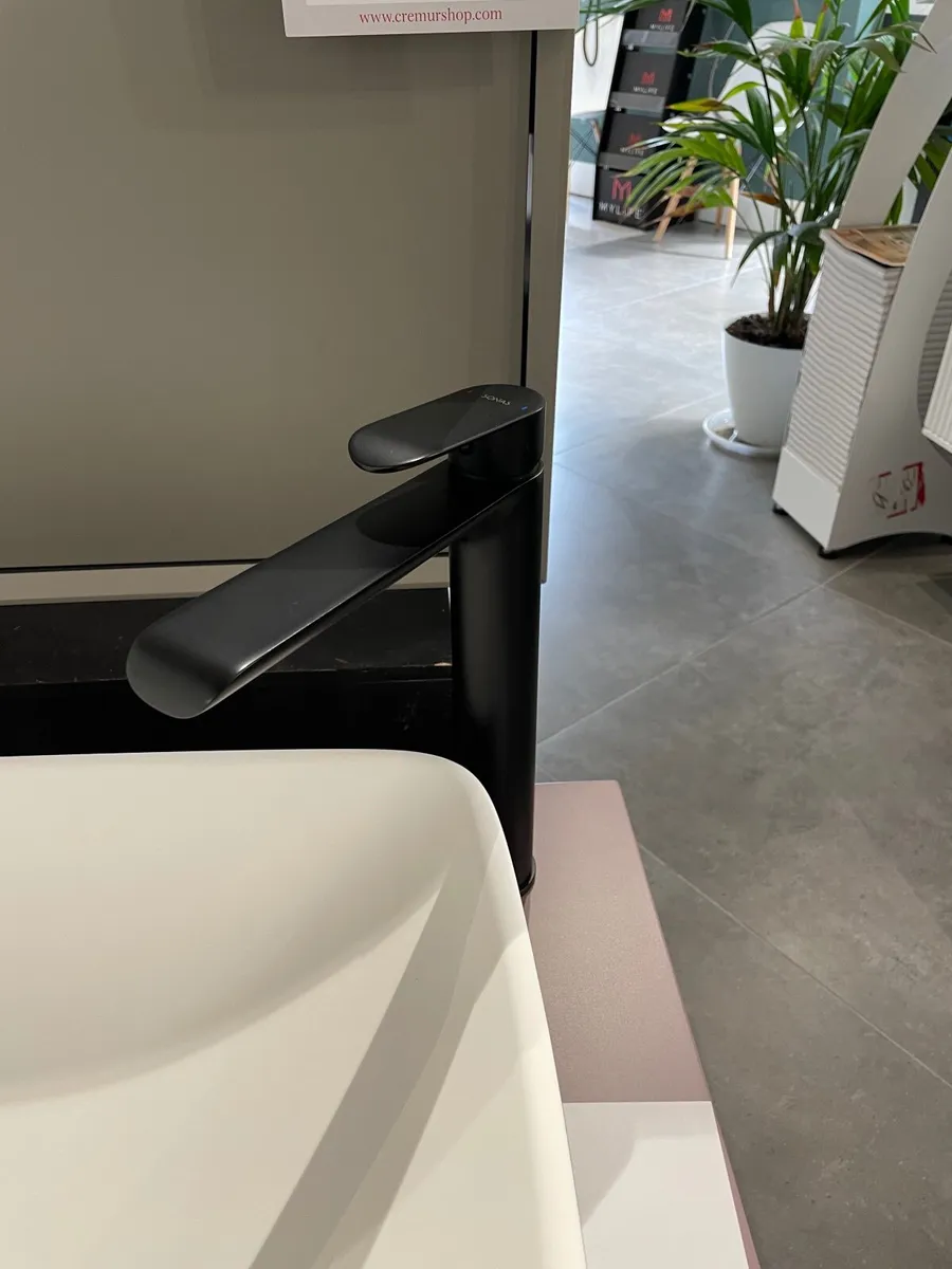 Ex-Display SCOPE F/standing Basin Mixer Matt Black - Image 1