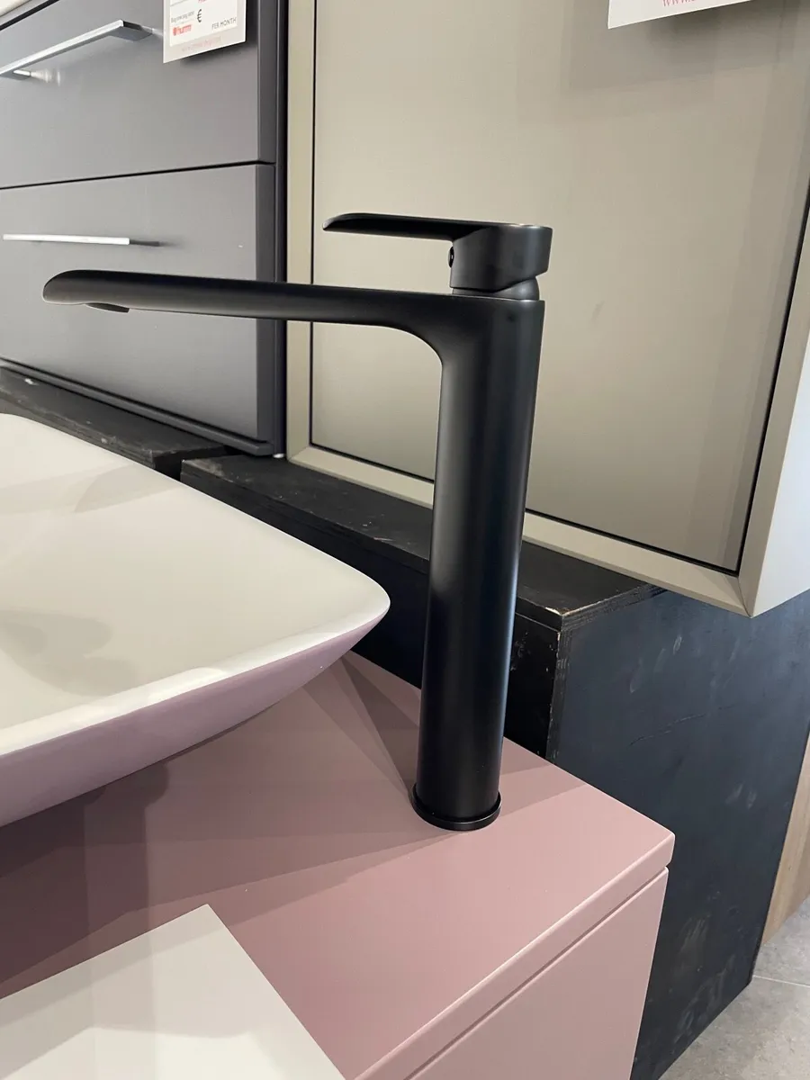 Ex-Display SCOPE F/standing Basin Mixer Matt Black - Image 2