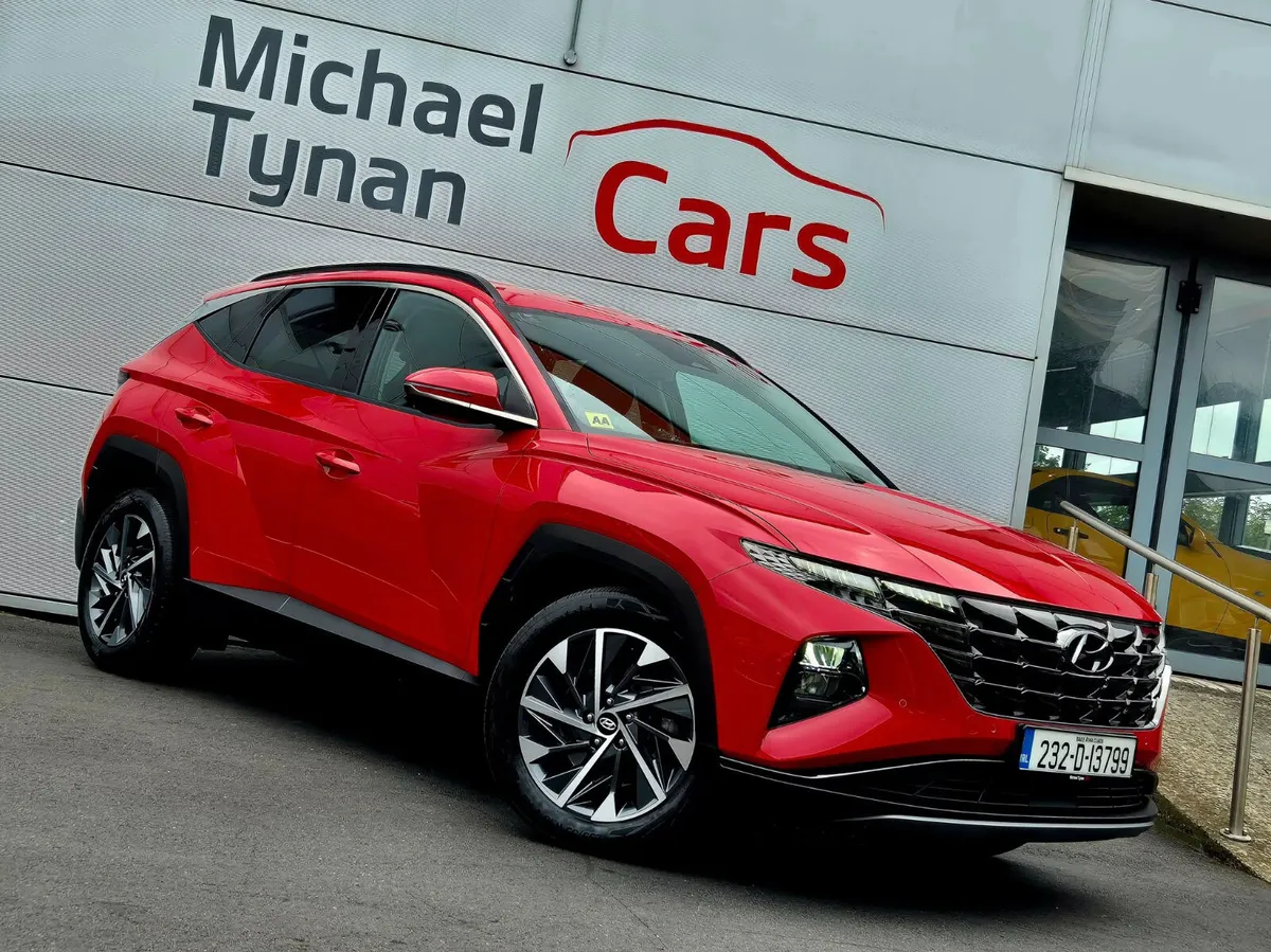 2023 Hyundai Tuscon Executive Plus Diesel, Leather - Image 2