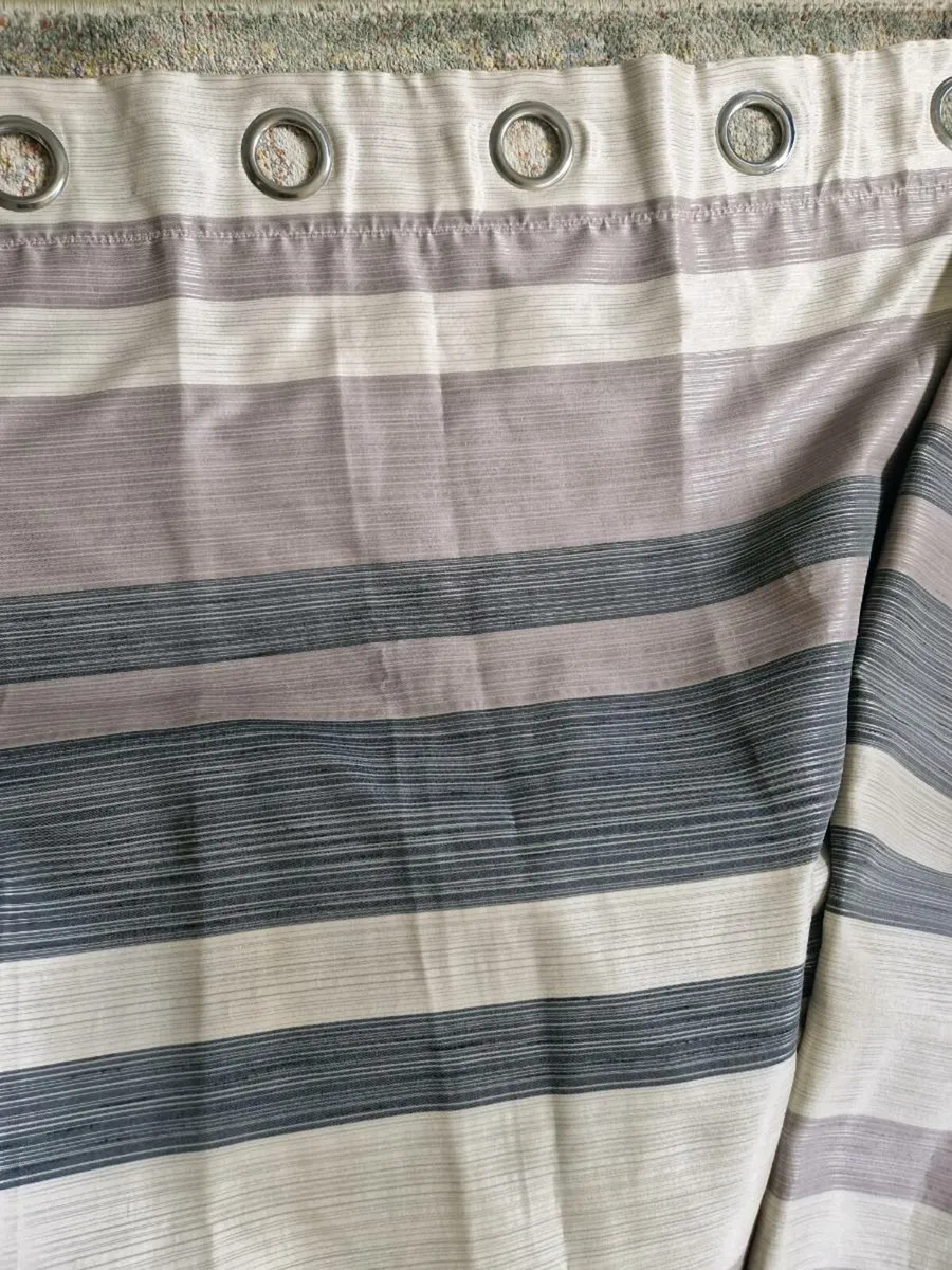 Curtains - Image 1
