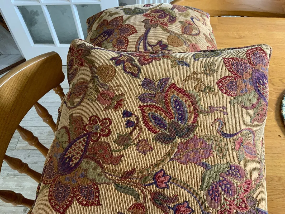 Tapestry, Quality Curtains-Two sets. - Image 3