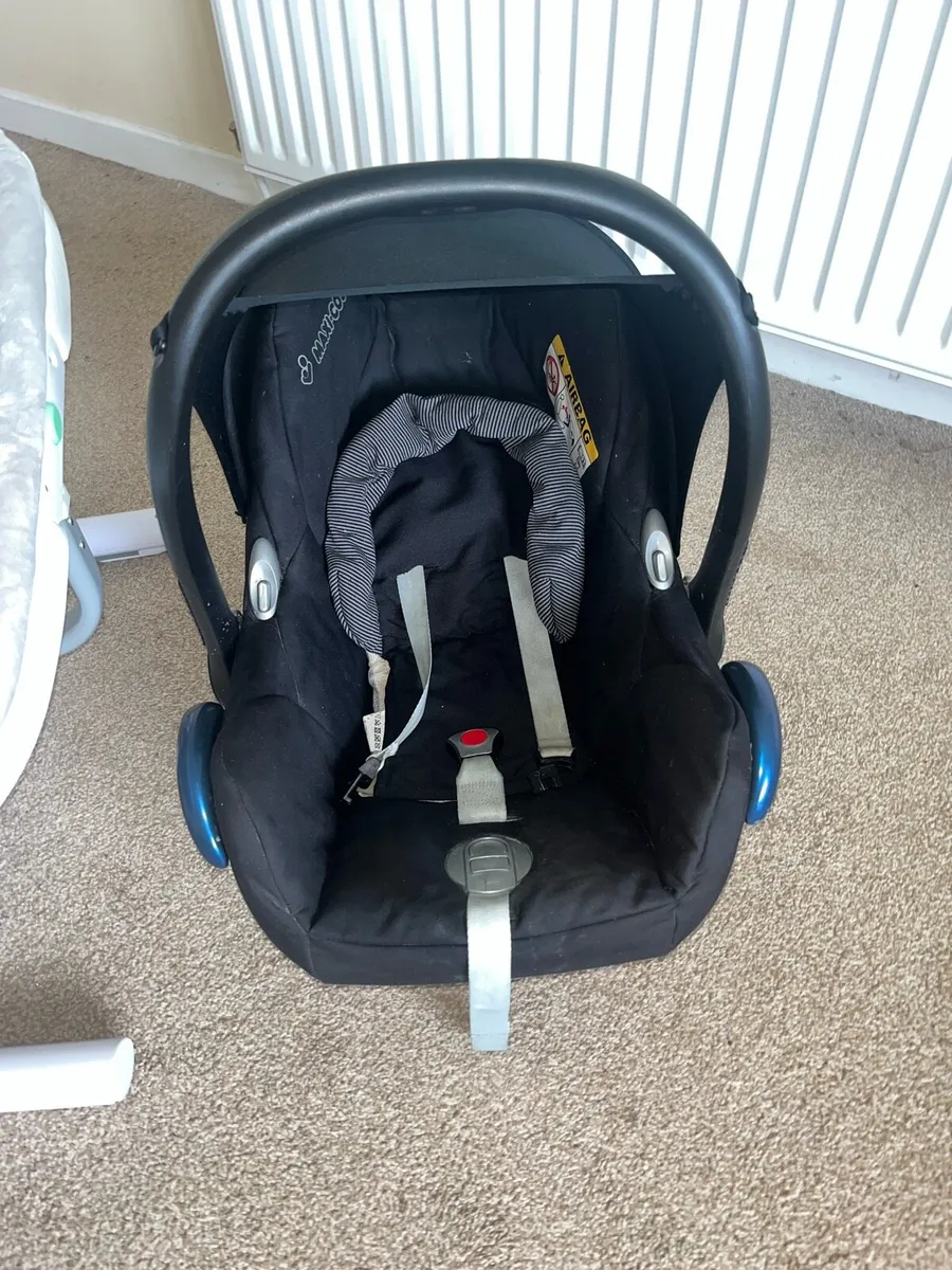 Baby swing chair & maxi cosi car seat - Image 2