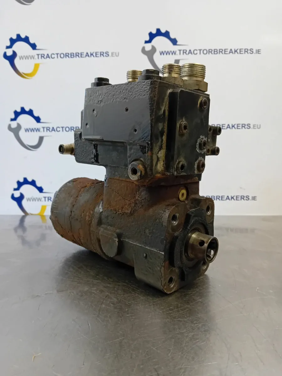 NEW HOLLAND T6030 DISMANTLED - Image 3