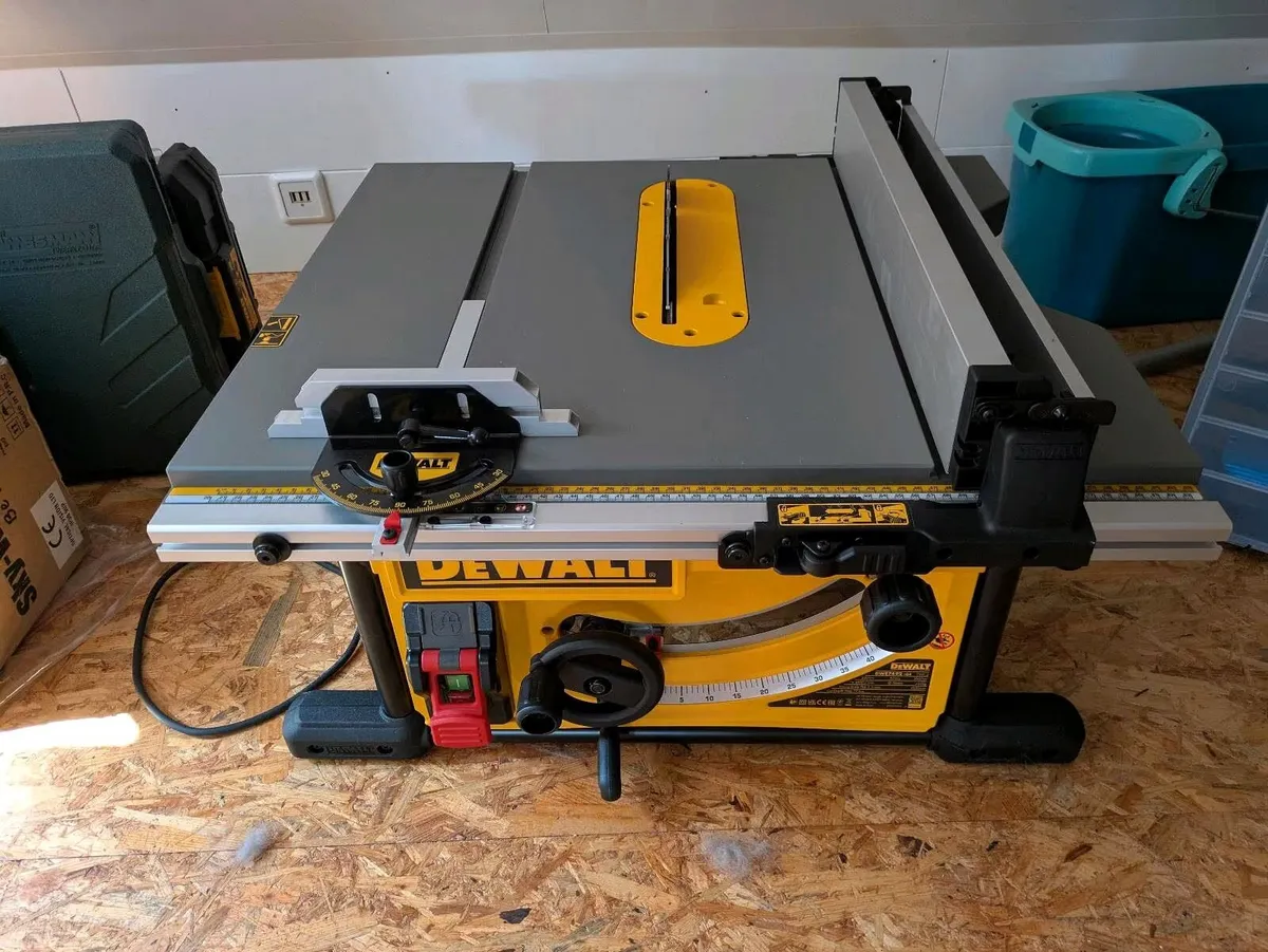 DeWalt DWE7492 Table Saw Unused Bought 03/2025 - Image 1