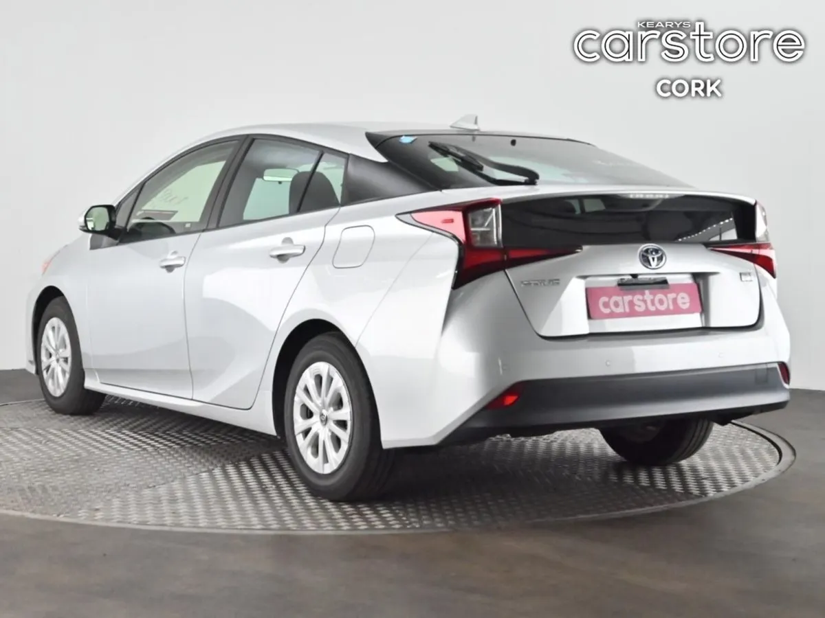 Toyota Prius 1.8 Hybrid Auto - Image 4