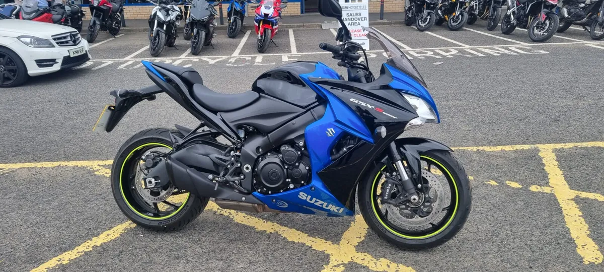 Suzuki GSX-S1000F - Image 1