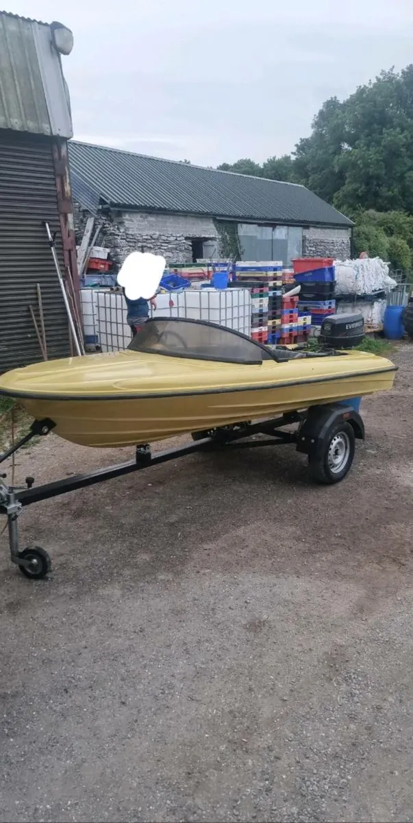 25hp 2 stroke outboard - Image 1