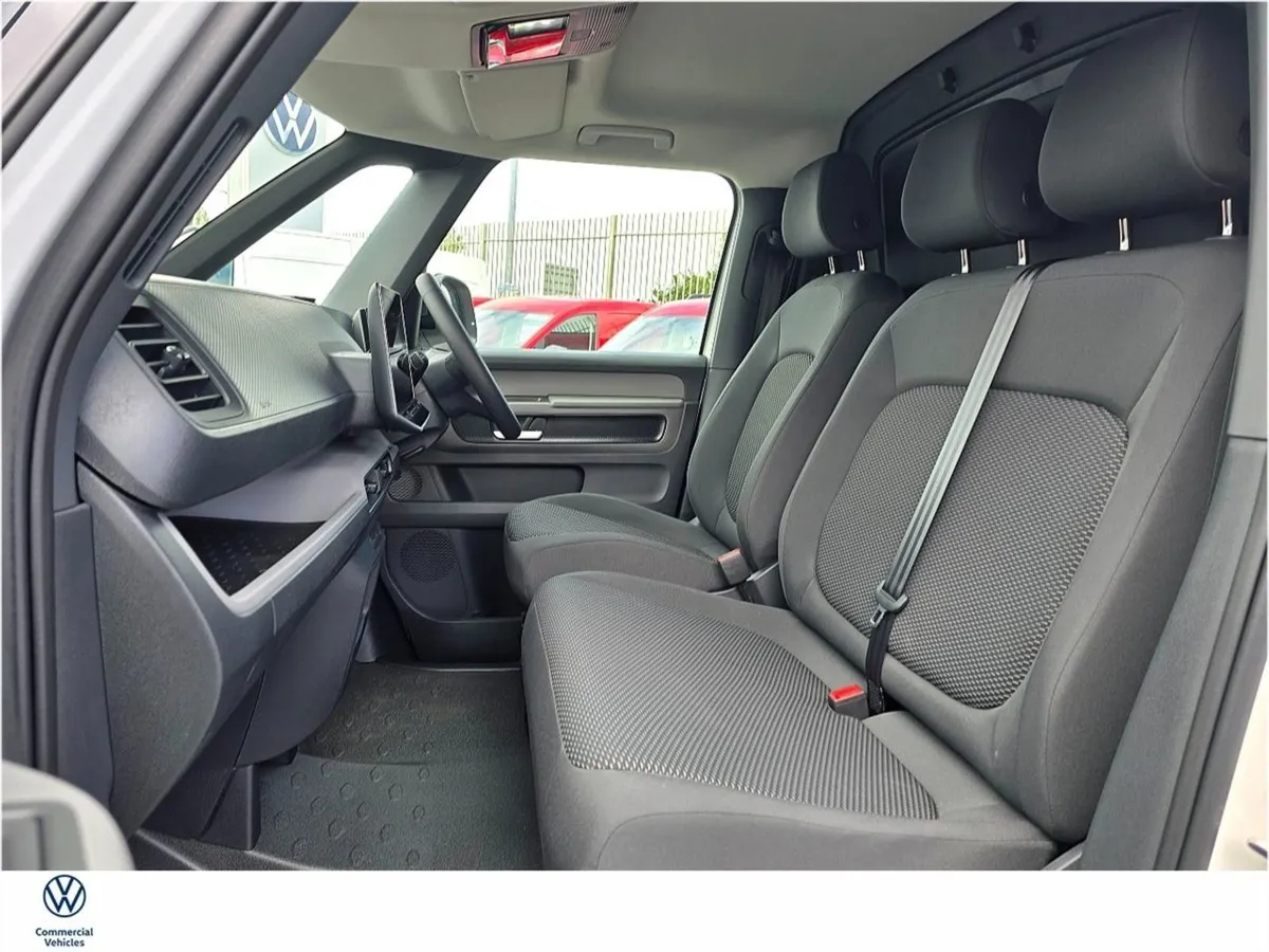 Volkswagen ID. Buzz Cargo Plus 86kwh 204BHP - Image 4