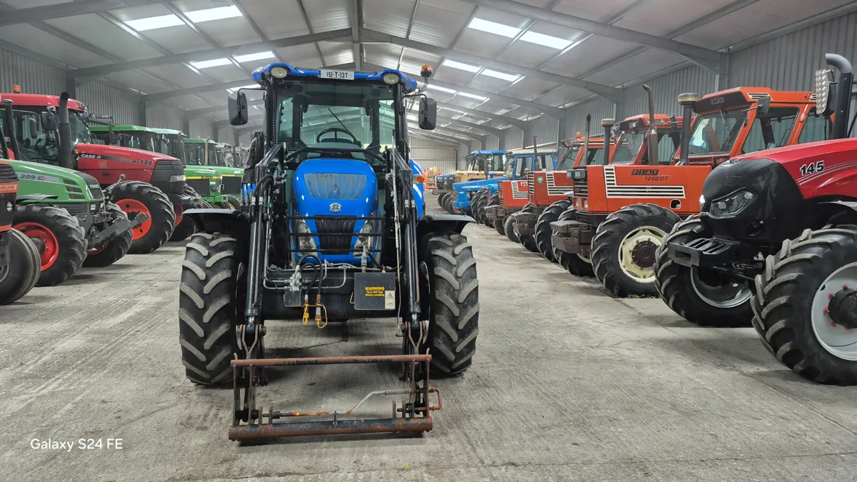 New Holland TD5.85 - Image 2
