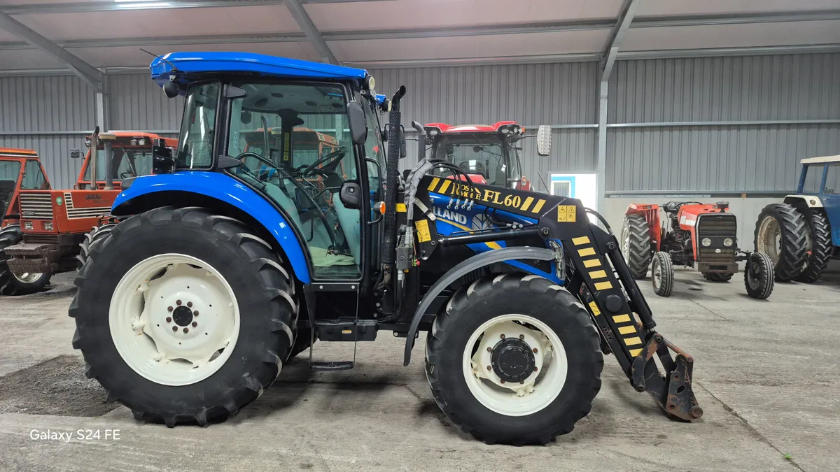 New Holland TD5.85 - Image 4